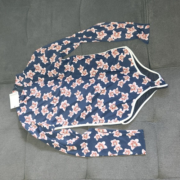 New acacia swimwear ehukai isle piped rashguard fullpiece surfsuit XL orchid nwt - Picture 14 of 16